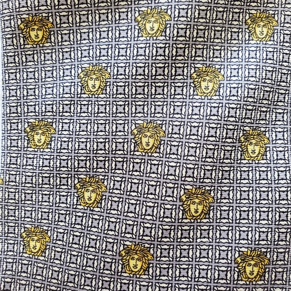 Gianni Versace Necktie 🇮🇹 - Picture 3 of 3